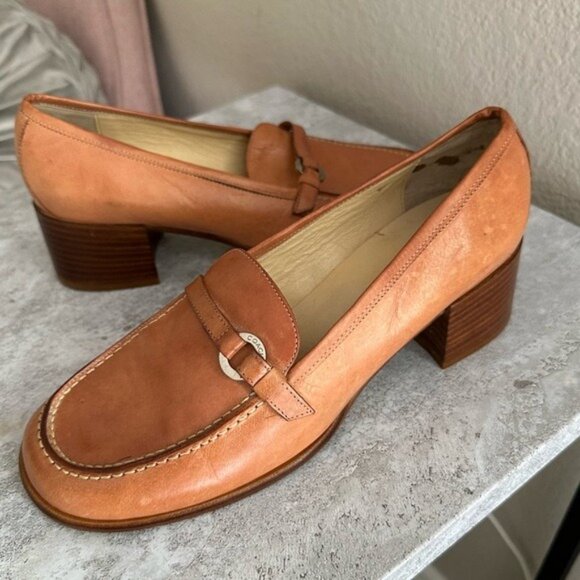 Coach Vintage Gertrude Heeled Loafers Black Leather Size 8B Classic Preppy - Picture 2 of 15